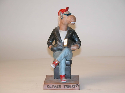 S.-Oliver-Twist-12-x-5.5-x-6.5