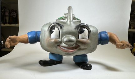 Johnny Surge 18 x 34 x 22